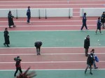 サポーターに深々とお辞儀する木村浩吉監督