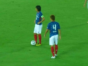 中村俊輔と栗原湯蔵