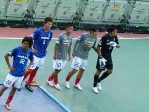 中澤佑二、キム・クナン、小野裕二、波戸康広、飯倉大樹