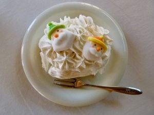 サンタクロースとケーキ